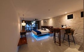 Retiro Maya Suites